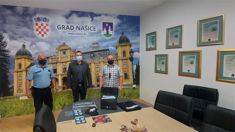 Slika /2021/Našice oružje/20210608_120944.jpg